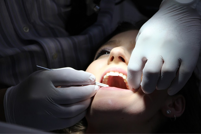 Anestezija stomatologu pruža mogućnost neometanog i kvalitetnijeg obavljanja zahvata.